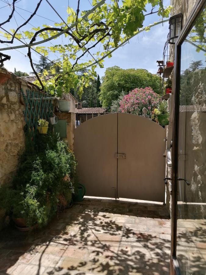 Maison De Charme Villeneuve Les Avignon فينوف ليز أفيجْنْ المظهر الخارجي الصورة