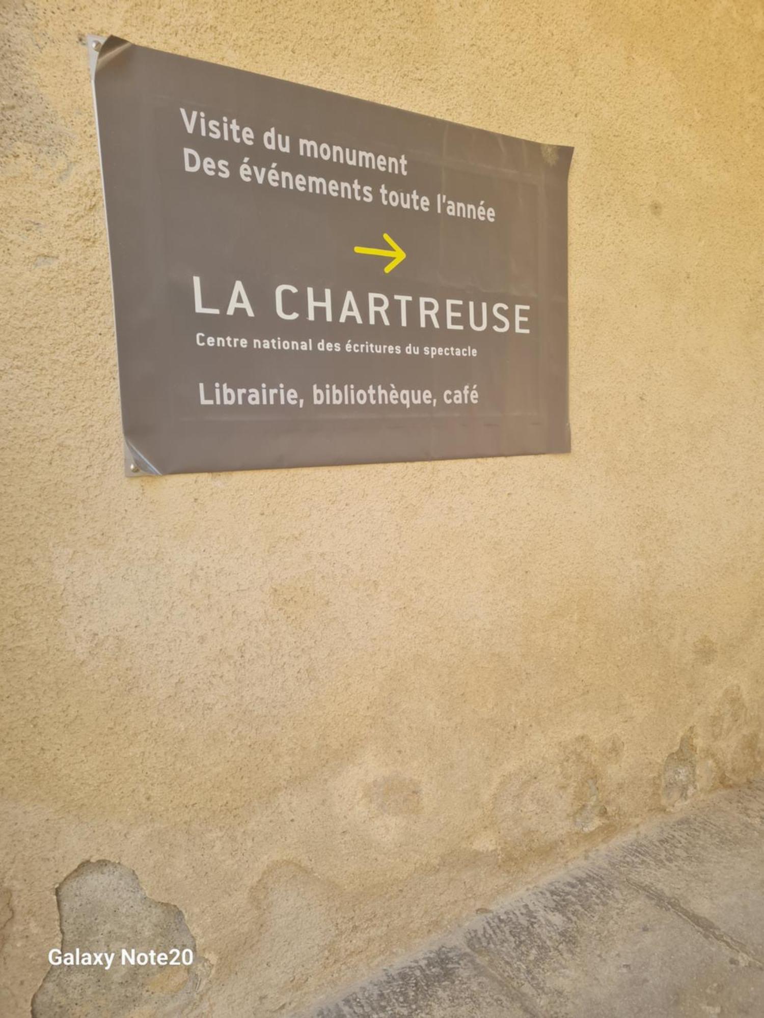 Maison De Charme Villeneuve Les Avignon فينوف ليز أفيجْنْ المظهر الخارجي الصورة